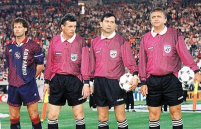 Un arbitru român cu meciuri la Mondiale și Europene a fost condamnat un an și 4 luni de închisoare