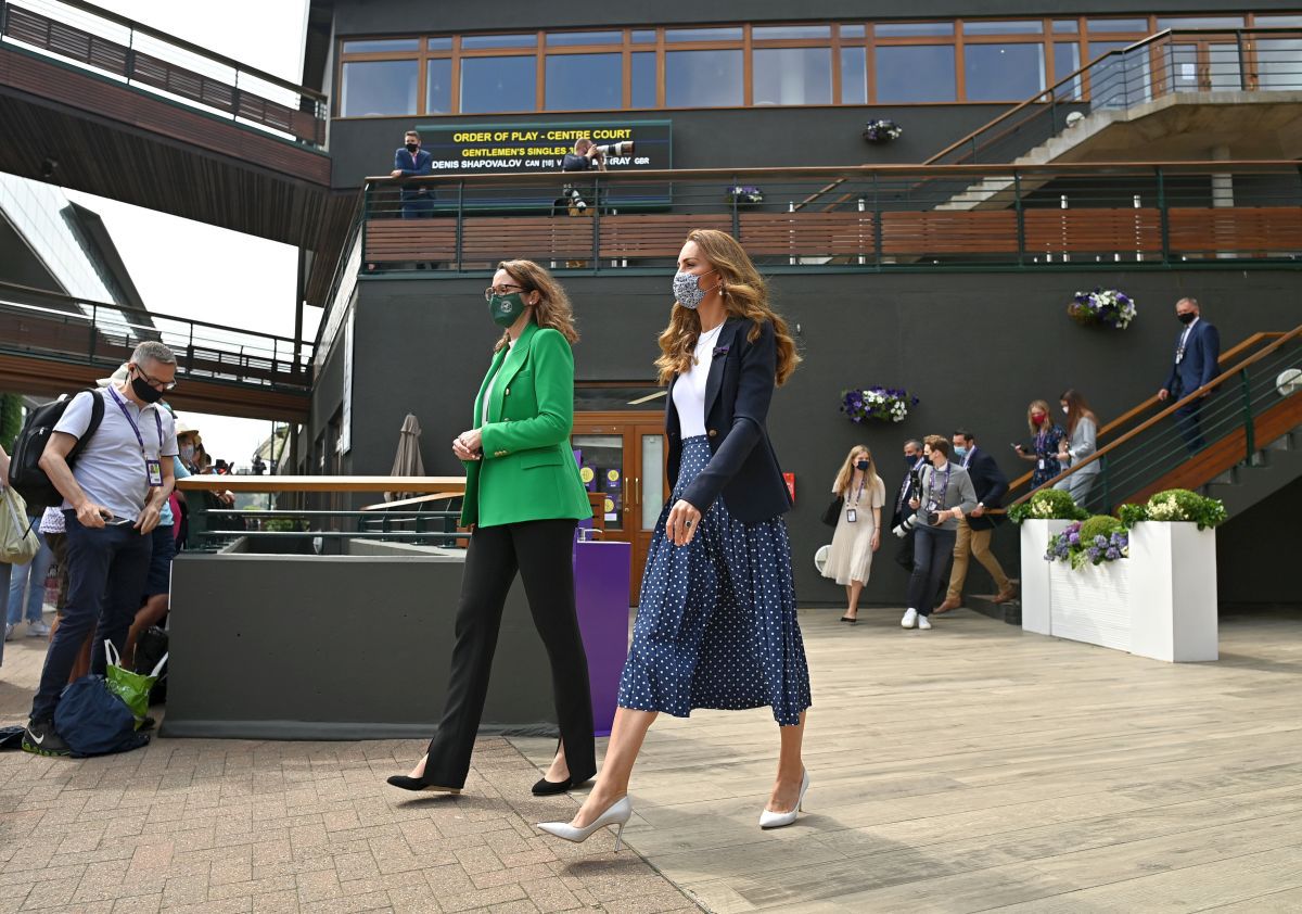 Imagini inedite cu Kate Middleton la Wimbledon » Ducesa de Cambridge a intrat în bucătărie