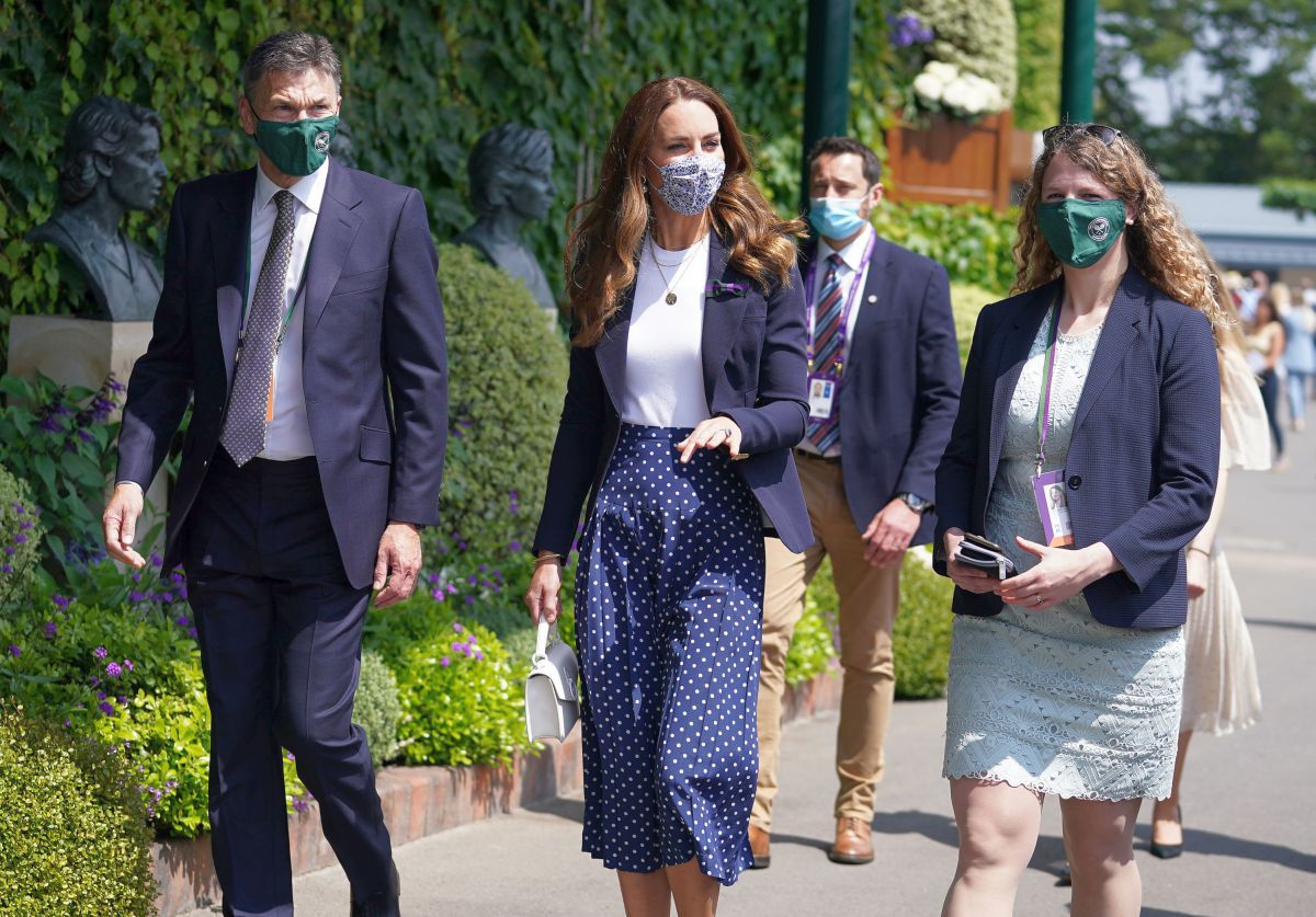 Imagini inedite cu Kate Middleton la Wimbledon » Ducesa de Cambridge a intrat în bucătărie