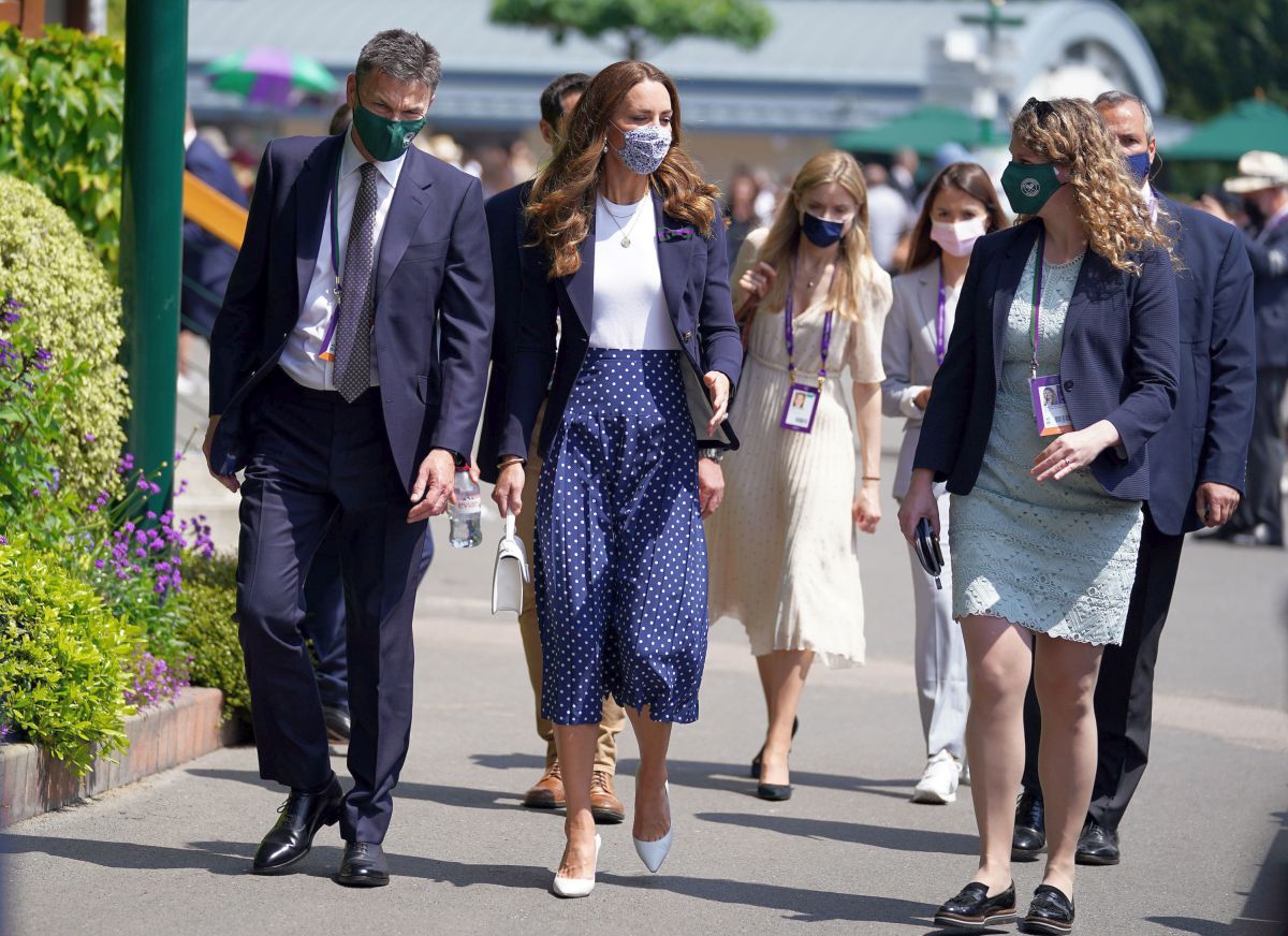 Imagini inedite cu Kate Middleton la Wimbledon » Ducesa de Cambridge a intrat în bucătărie