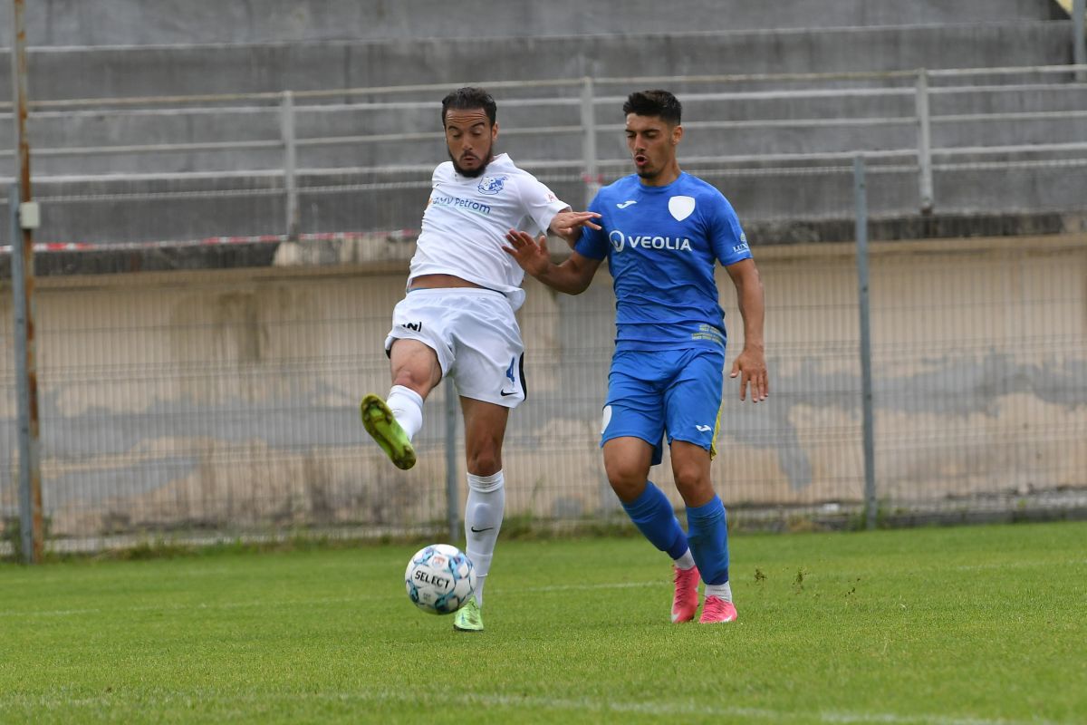 Farul lui Gică Hagi, două rezultate negative într-o singură zi