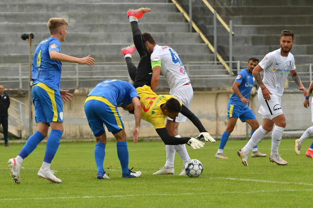 Farul lui Gică Hagi, două rezultate negative într-o singură zi