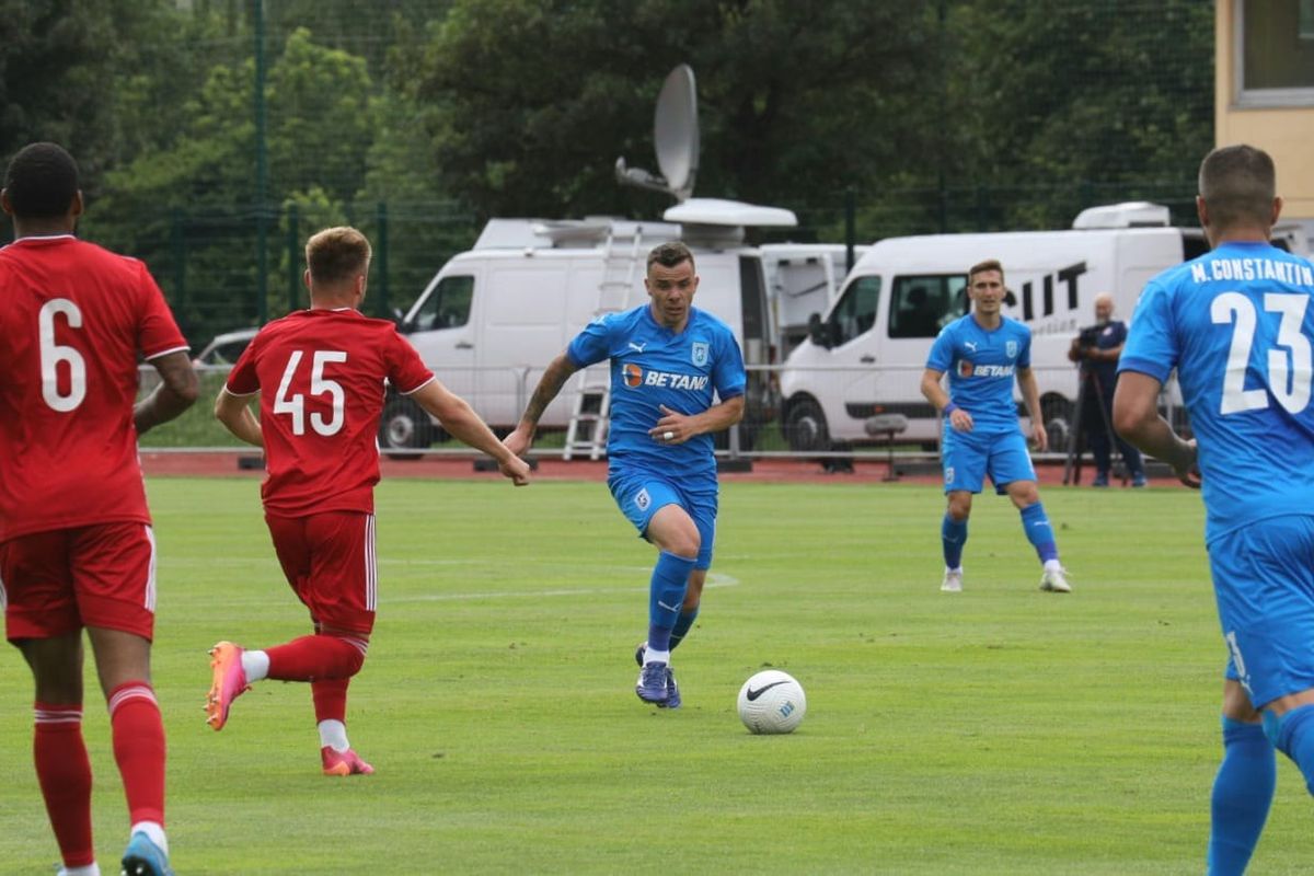 CS Universitatea Craiova - Olympiacos 0-2 » Olteni „știrbi” în cel mai tare amical al verii