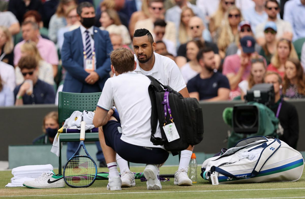 Și când se retrage, o face cu stil! Nick Kyrgios, one-man show la Wimbledon: „Arată mai bine decât mine”