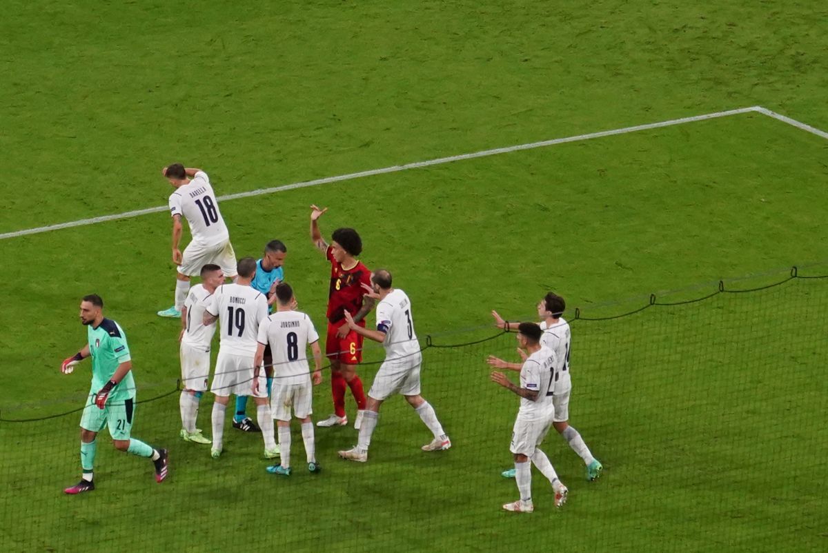 Cum au comentat legendele Gary Lineker și Alan Shearer simularea ajunsă virală a lui Immobile din meciul cu Belgia: „Este total stânjenitor”