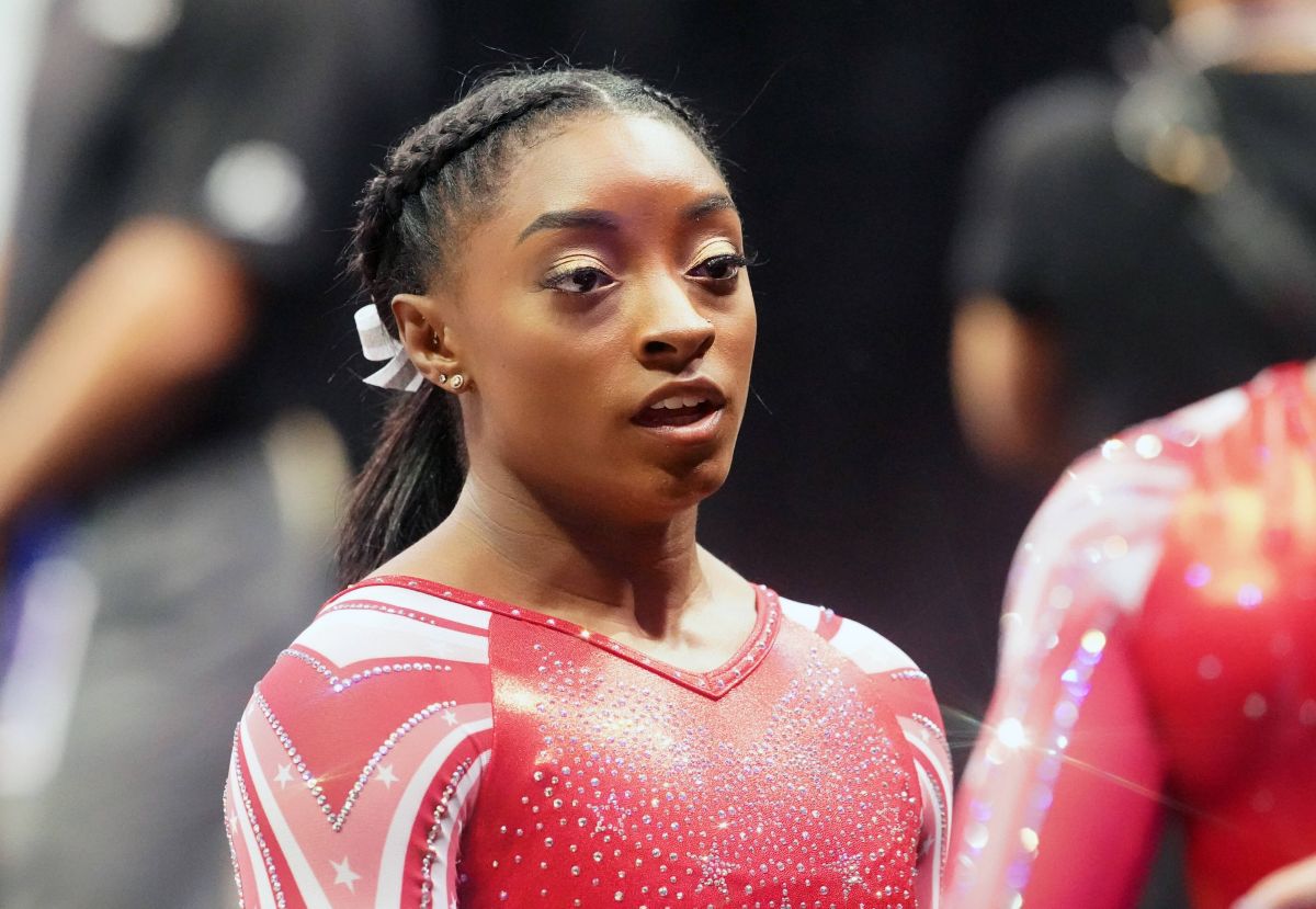 „Mă întrebam: de ce pisica e sătulă, iar eu sufăr atât de foame?” » Simone Biles, mărturisiri tulburătoare din copilărie