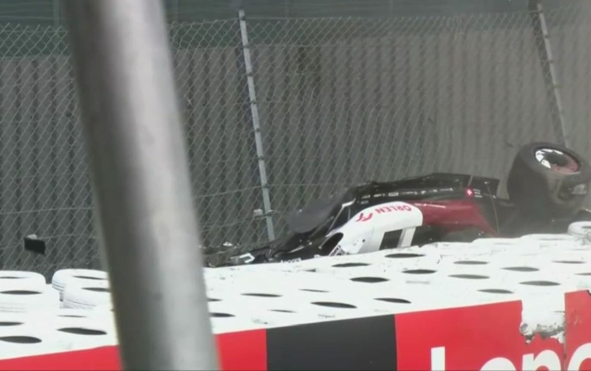 Formula 1 - Accident Silverstone, Russell - Zhou