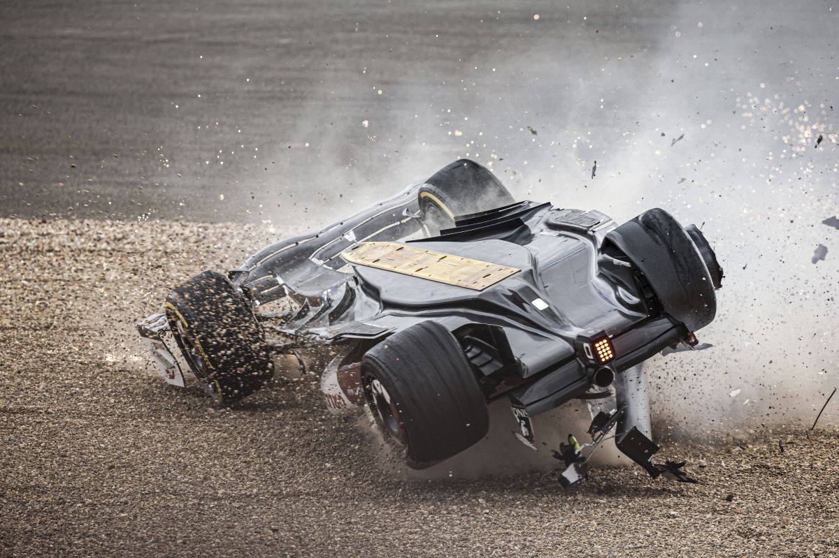 Ce este Halo, sistemul din Formula 1 care a salvat DOUĂ VIEȚI într-o zi! Piloții, în frunte cu Hamilton și Verstappen, au încercat să-l blocheze, deși ei l-au cerut!