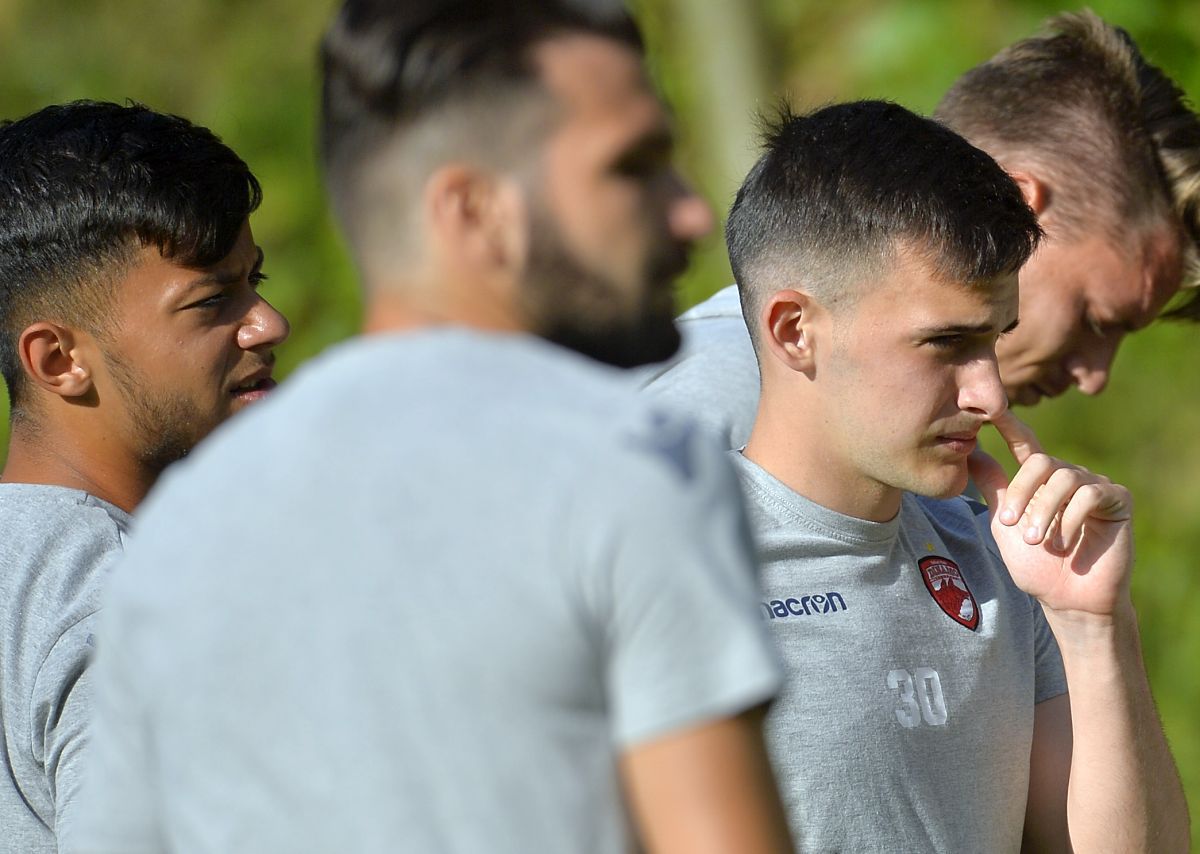 Îndepărtat de la Dinamo, fostul jucător „mușcă” din conducere: „Vreți să plece toți cei care au făcut ceva pentru club? Bravo vouă, ne merităm soarta!”