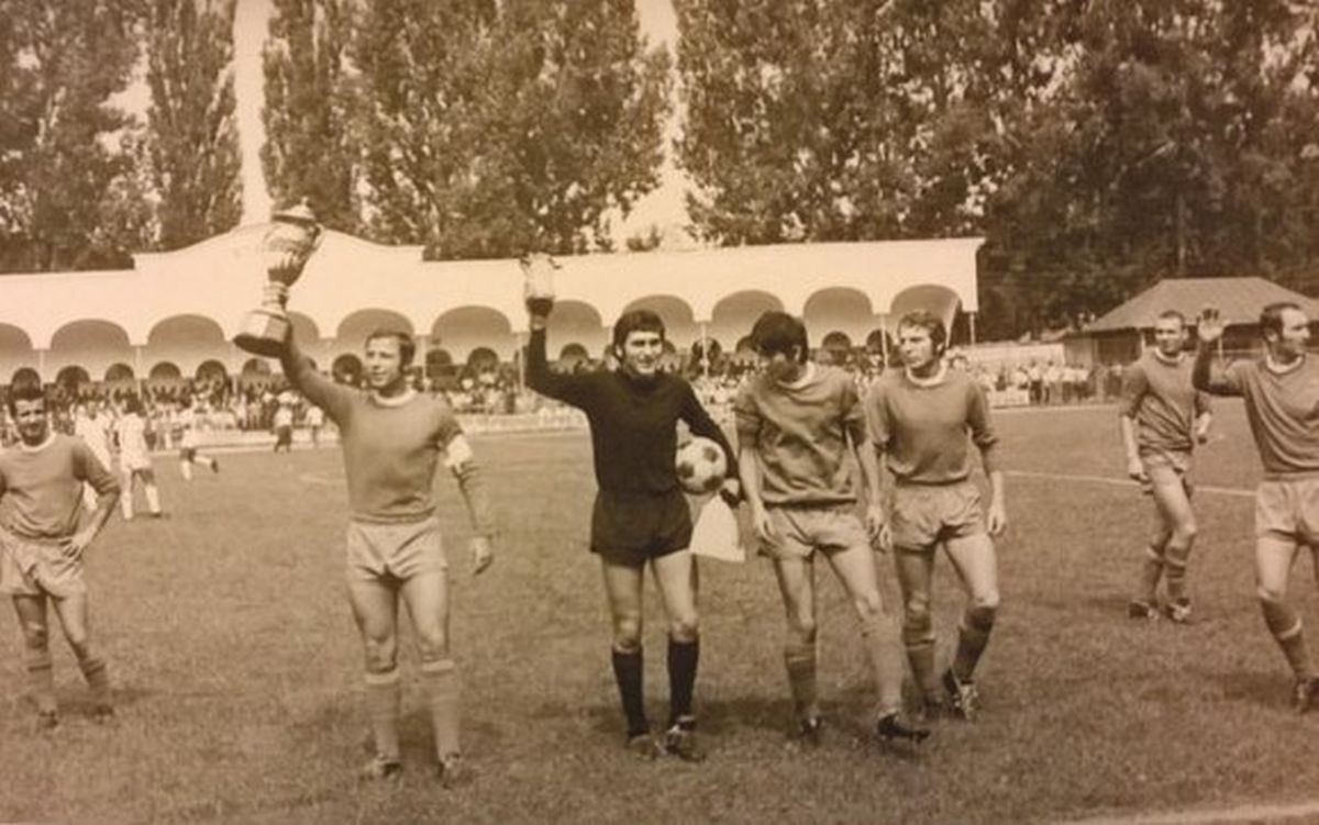 49 de ani de la inedita finală de Cupă, între o echipă de „B” și una de „C” » Mitică Dragomir: „Eu am rezolvat totul, deși aveam doar 27 de ani. Am «uns» multe uși ca să nu scârțâie, dar n-a fost corupție!”