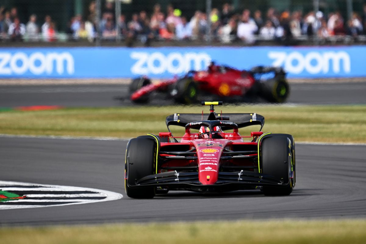 Scene uluitoare la Silverstone » Protestatari TÂRÂȚI de stewarzi în afara circuitului