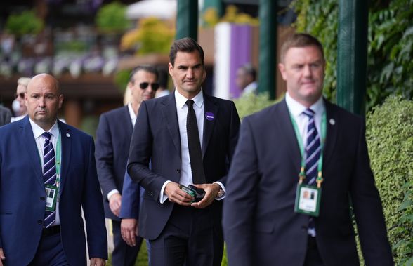 „Așa se poartă un costum” » Roger Federer, impecabil într-o apariție pe Terenul Central la Wimbledon