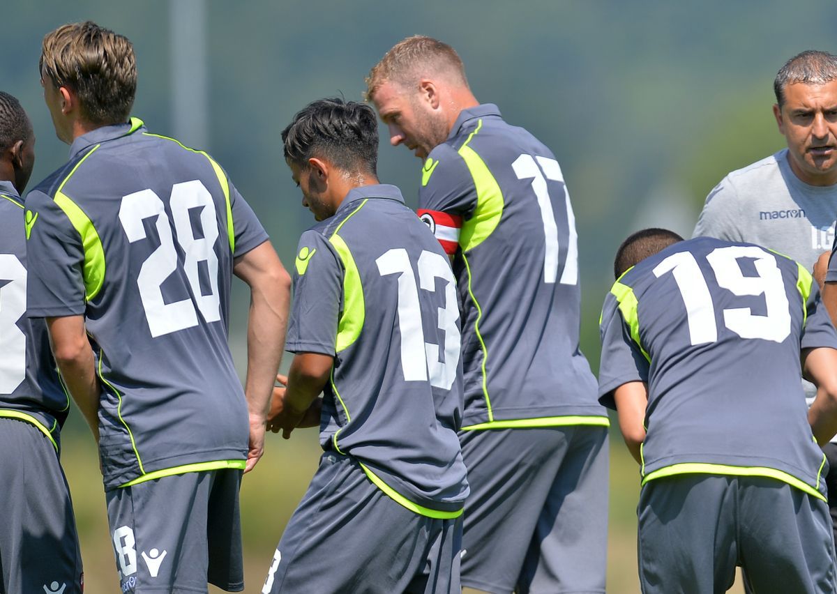 Strigătul jucătorului captiv la Dinamo: „Am intrat în depresie, ne-au înlăturat ca pe niște câini vagabonzi!” + Ignorat și acum de șefi: „Le-am spus să-mi dea actele, dar n-am primit niciun răspuns”