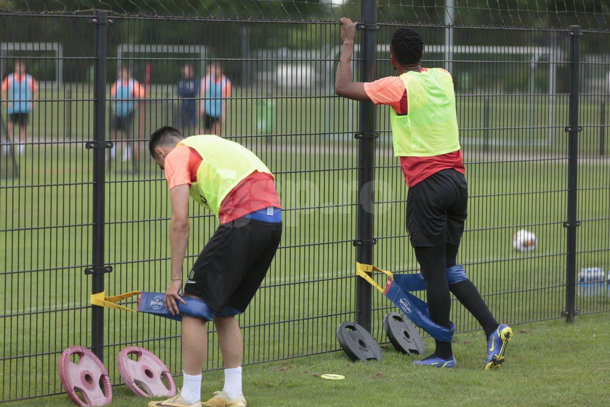 Siyabonga Ngezana la antrenamentul FCSB, 3 iulie