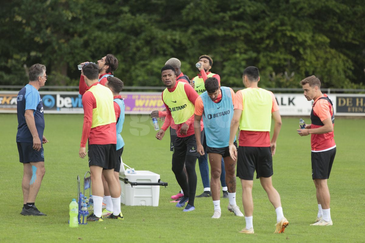 Siyabonga Ngezana la antrenamentul FCSB, 3 iulie