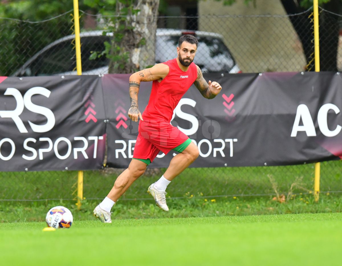 Imagini inedite: Ce a reușit Burcă la Dinamo + Acționarul se antrenează de parcă vrea să fie titular în derby :D