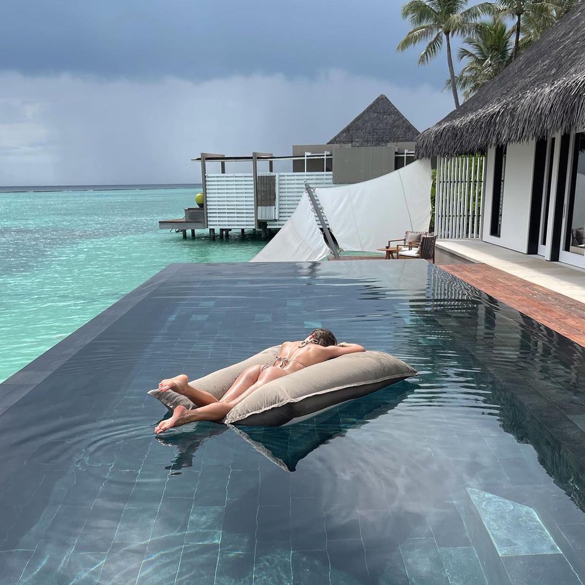 Oana Marica, fosta lui Marius Niculae, duce o viață de lux » Cum face bani „Bunesa de la Urlați”