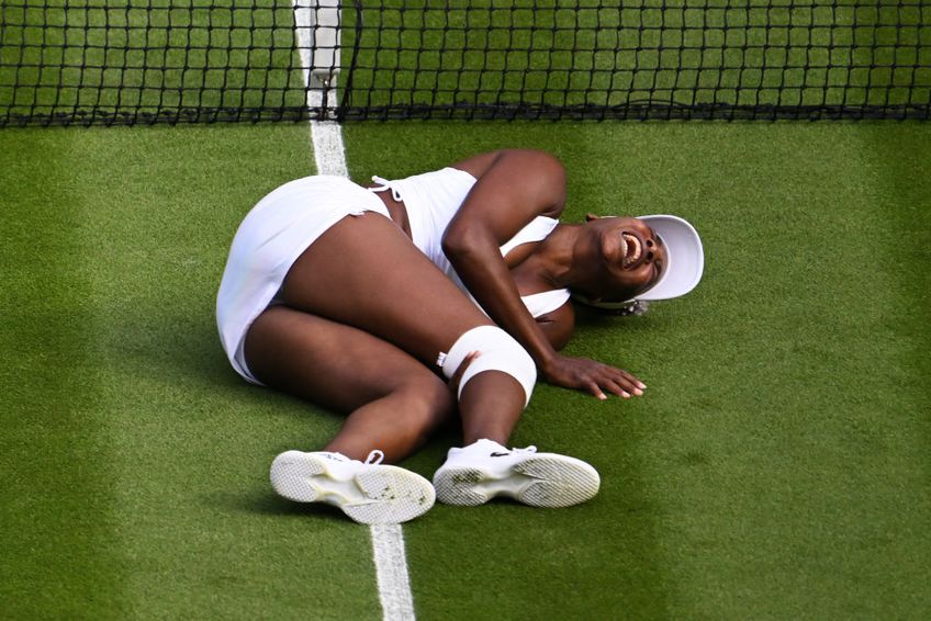 Venus Williams (43 de ani, 558 WTA) a tras o sperietură groznică în primul set al duelului cu Elina Svitolina (28 de ani, 76 WTA), debutul la Wimbledon 2023.  / FOTO: GettyImages