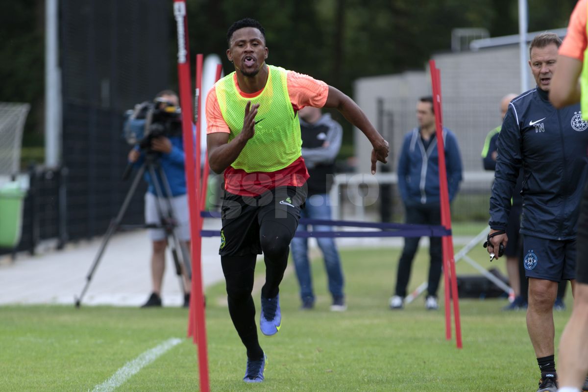 Achiziția invizibilă, impact dur cu România! De ce Siyabonga Ngezana n-a jucat niciun minut până acum la FCSB