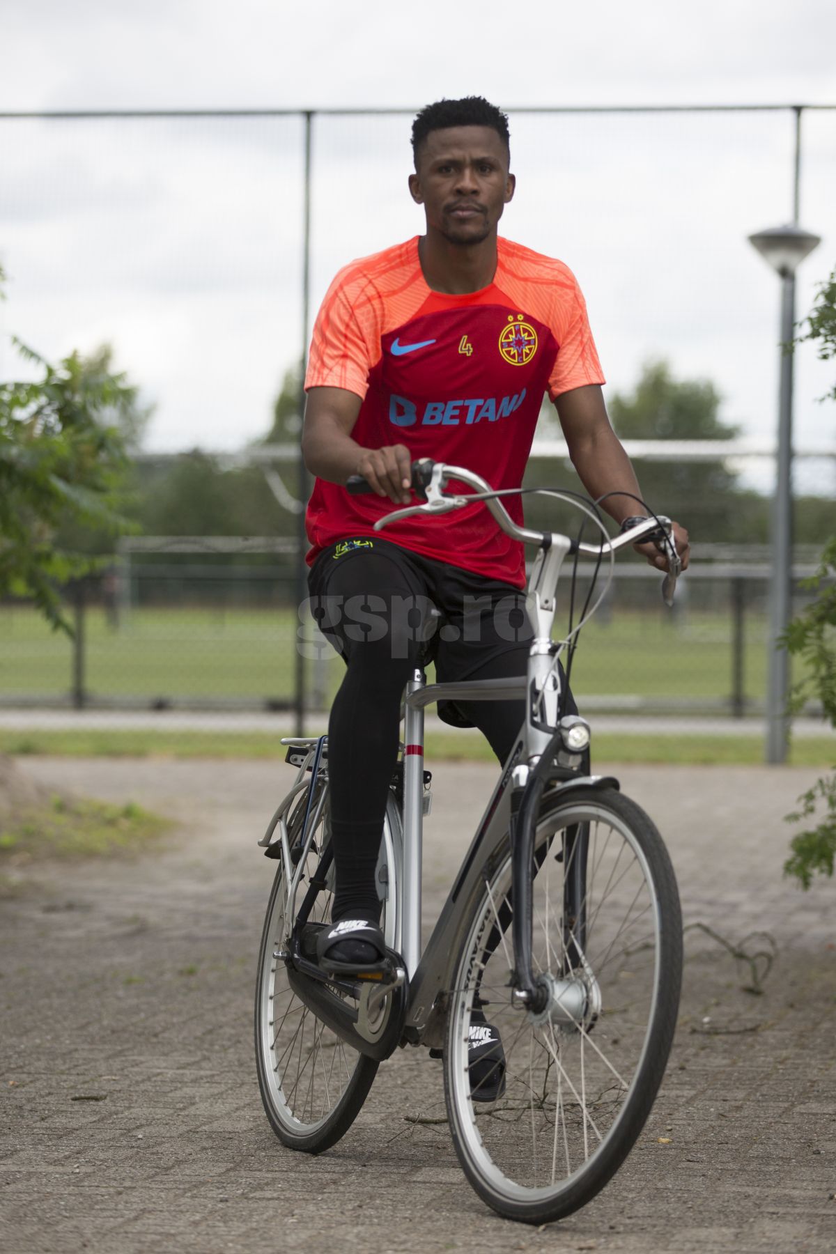 Achiziția invizibilă, impact dur cu România! De ce Siyabonga Ngezana n-a jucat niciun minut până acum la FCSB