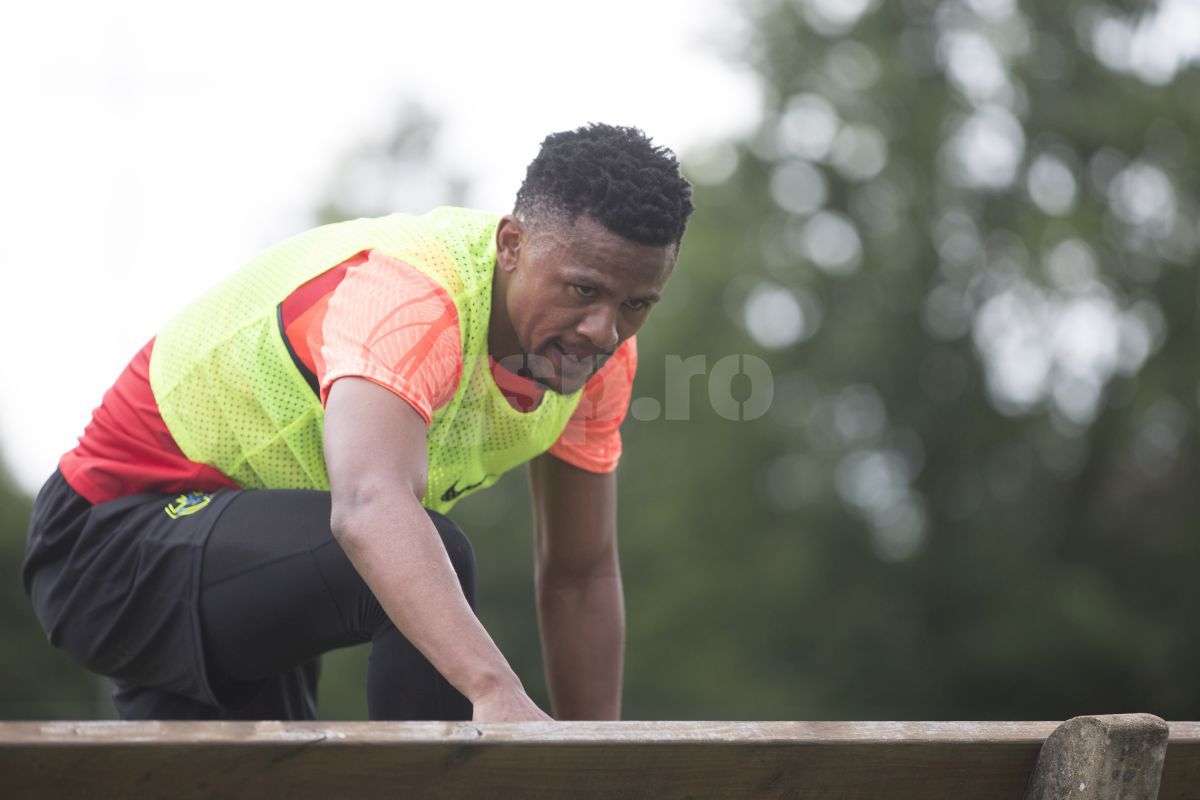 Siyabonga Ngezana la antrenamentul FCSB, 3 iulie