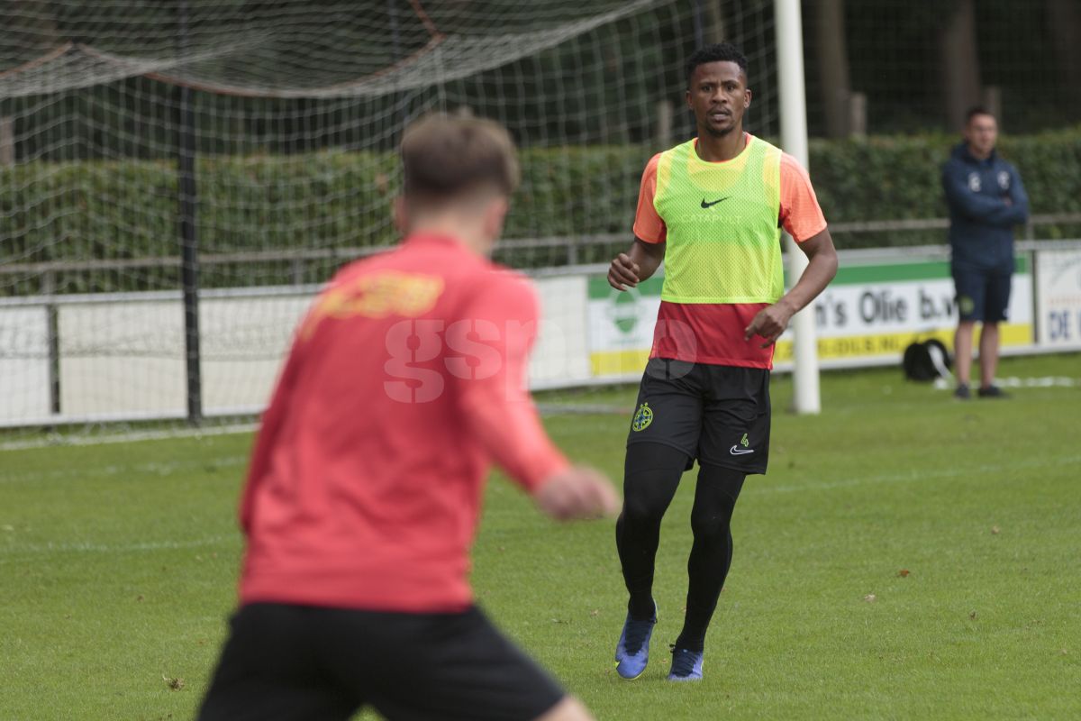 Achiziția invizibilă, impact dur cu România! De ce Siyabonga Ngezana n-a jucat niciun minut până acum la FCSB