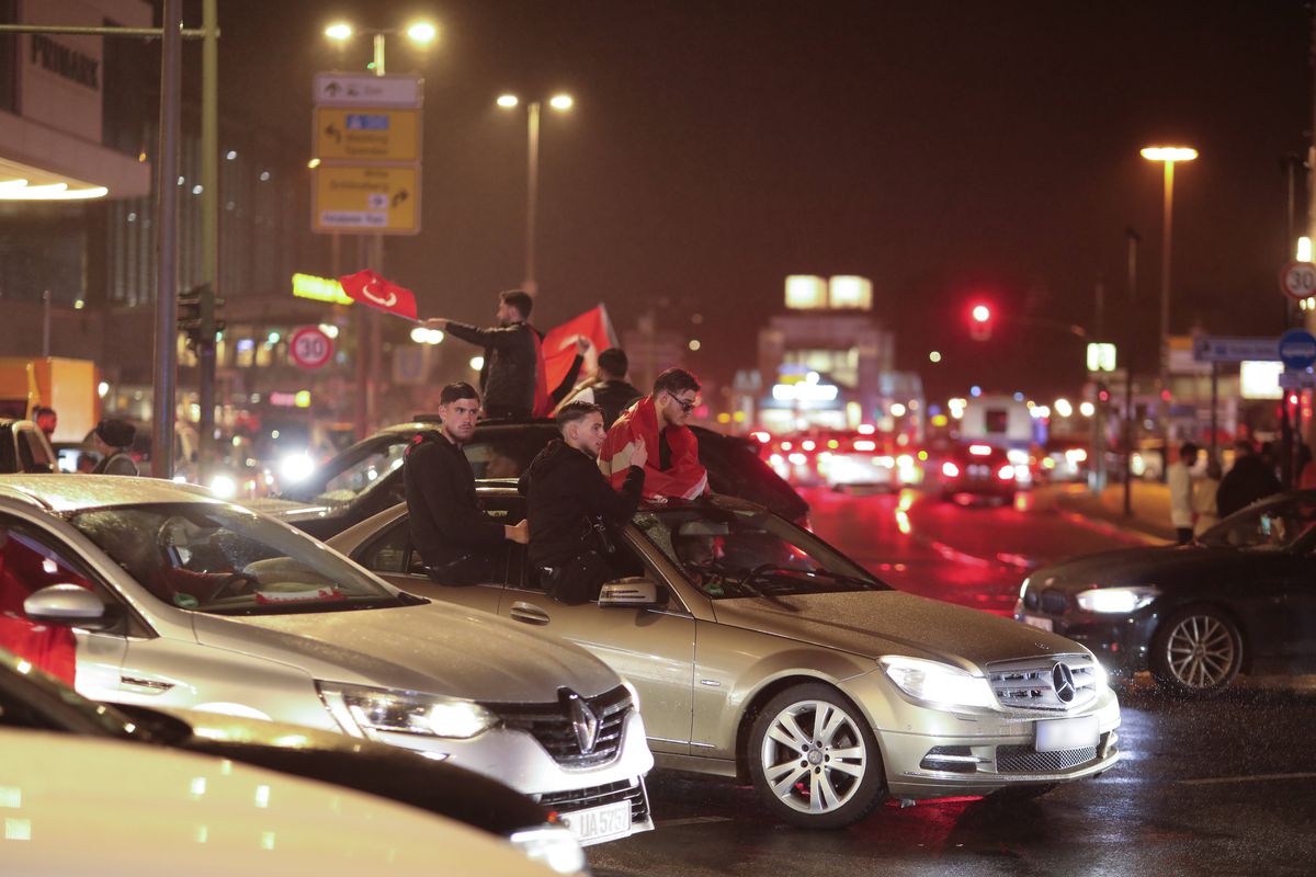 Erdogan, mesaj de susținere pentru naționala Turciei » A fost nebunie pe străzile din Germania