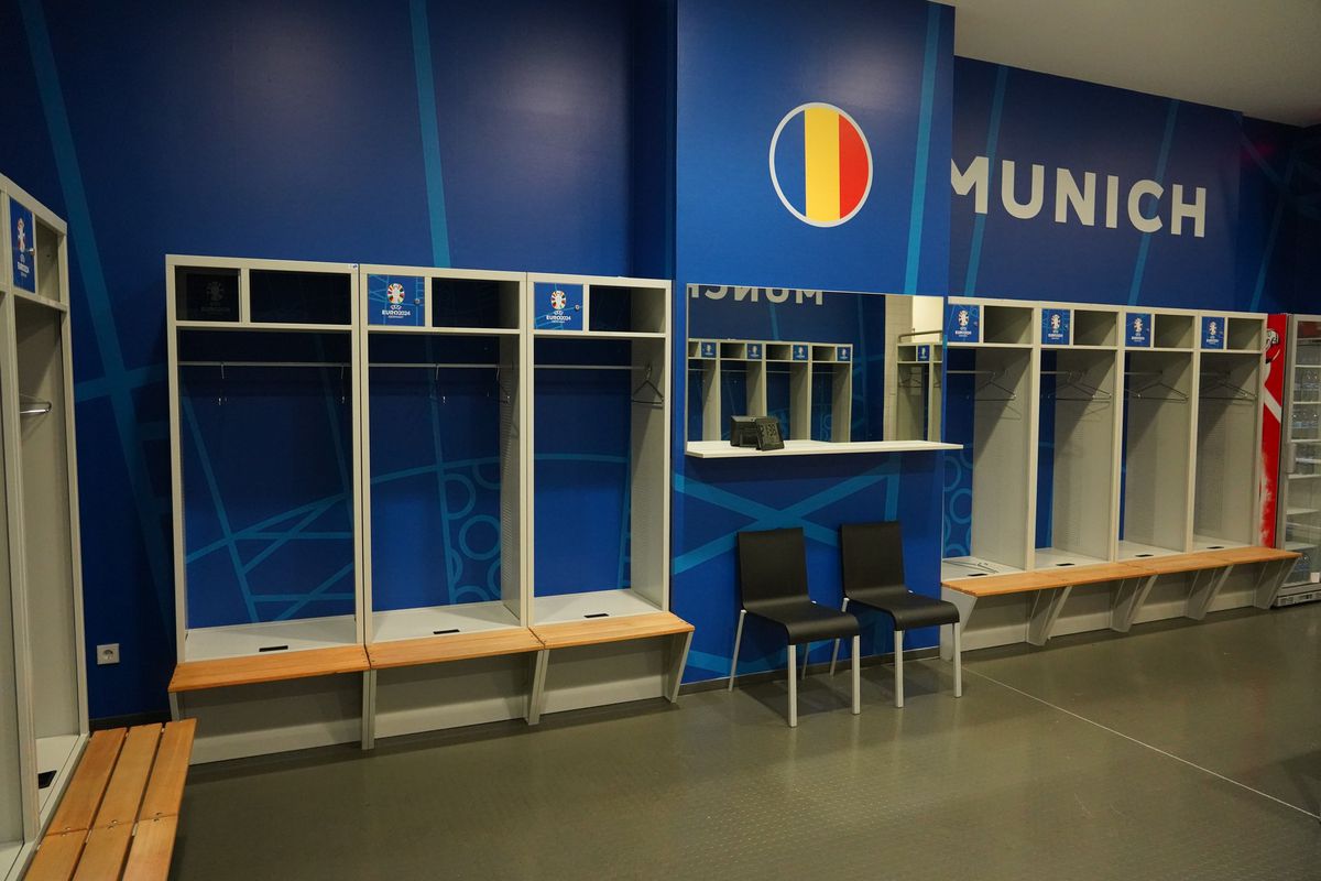 „Tricolorii” au făcut curat în vestiarul de pe „Allianz Arena”