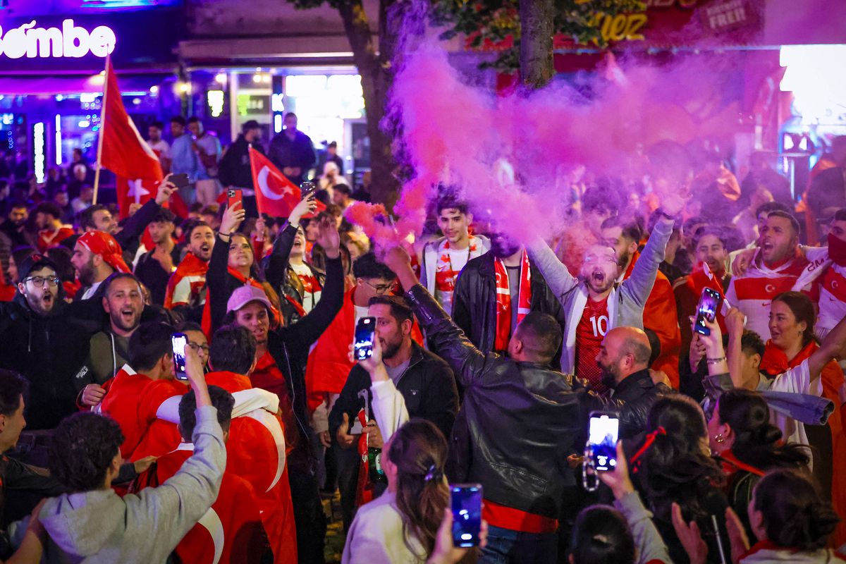 Erdogan, mesaj de susținere pentru naționala Turciei » A fost nebunie pe străzile din Germania