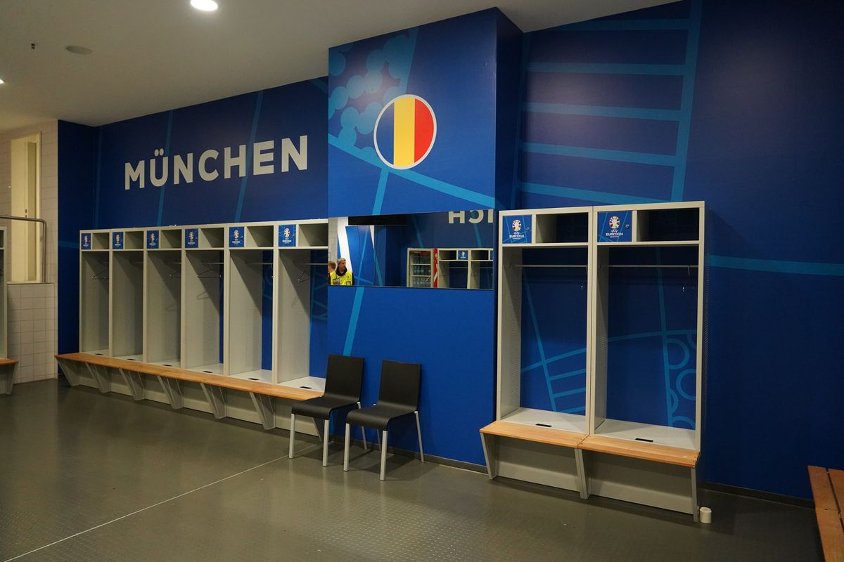„Tricolorii” au făcut curat în vestiarul de pe „Allianz Arena”