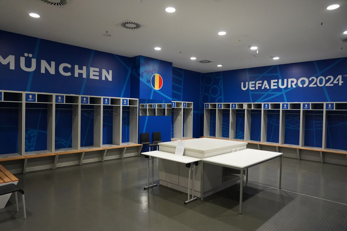 „Tricolorii” au făcut curat în vestiarul de pe „Allianz Arena”