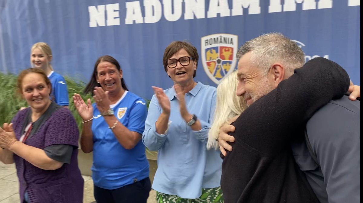 Rămas bun, Würzburg! „Tricolorii” au plecat spre România: moment emoționant în fața hotelului + Iordănescu, Stanciu și Burleanu, întâlnire cu suporterii