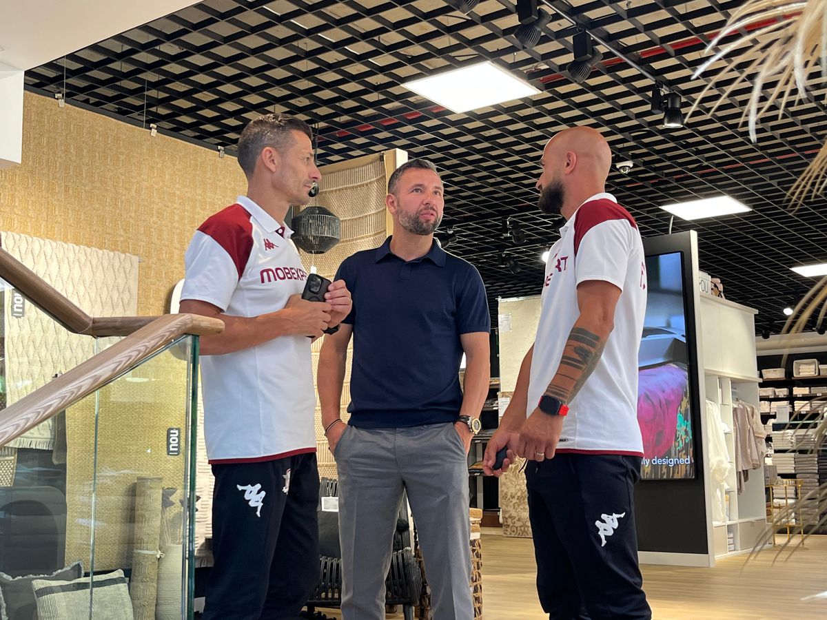 Rapid la Mobexpert - lansare magazin