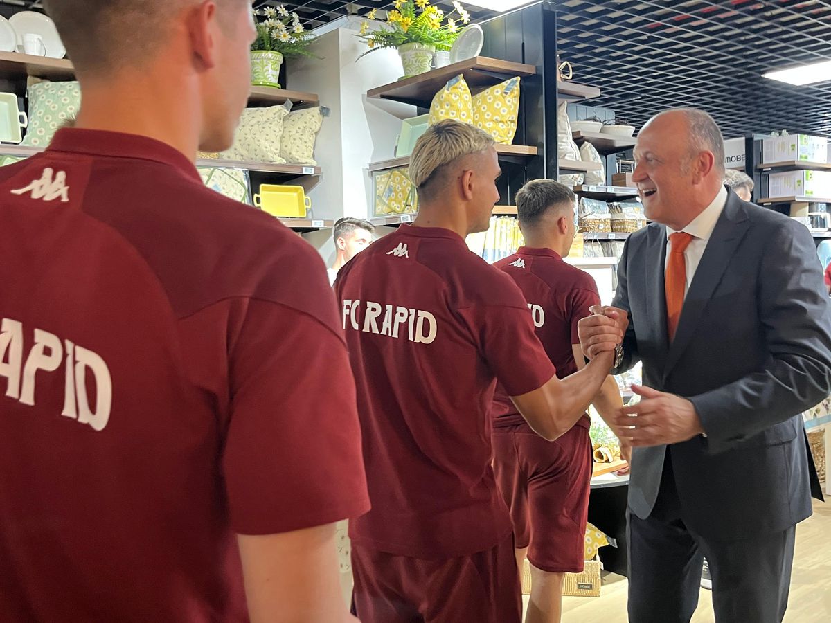 Rapid la Mobexpert - lansare magazin