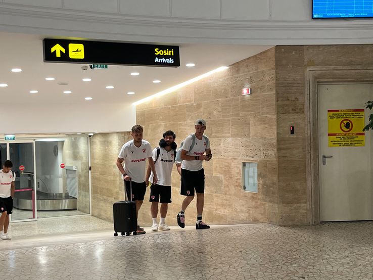 Dinamo s-a întors din cantonamentul din Polonia