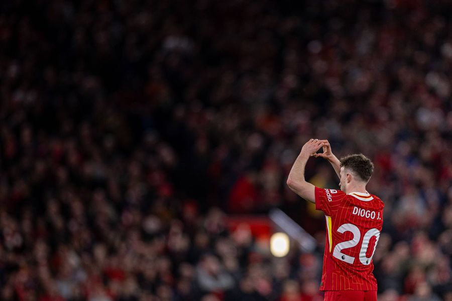 Diogo Jota, în tricoul lui Liverpool. Foto: Imago „You will never walk alone” » Arne Slot, scrisoare emoționantă după moartea fostului său jucător, Diogo Jota