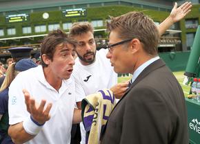 O poveste de necrezut de la Wimbledon: un spectator a acuzat un jucător că a urinat pe teren, într-o cutie de mingi