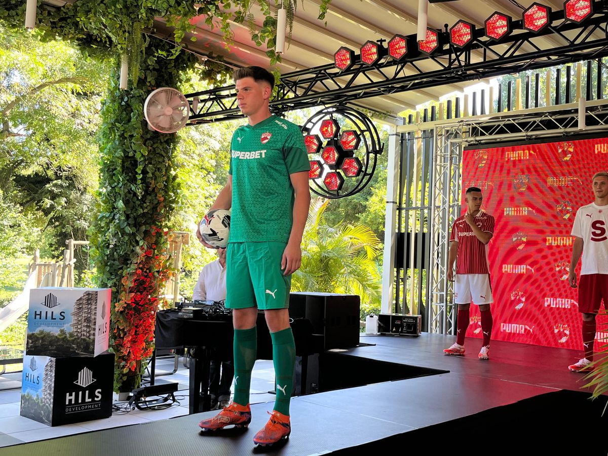 Dinamo și-a prezentat echipamentele pentru sezonul 2025-2026