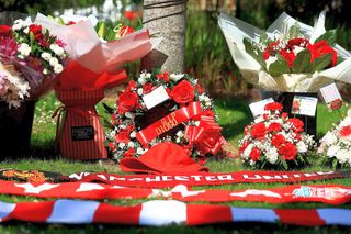 Imagini sfâșietoare: ce a apărut azi pe Anfield după decesul lui Diogo Jota