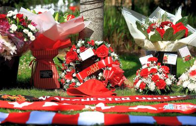 Imagini sfâșietoare: ce a apărut azi pe Anfield după decesul lui Diogo Jota