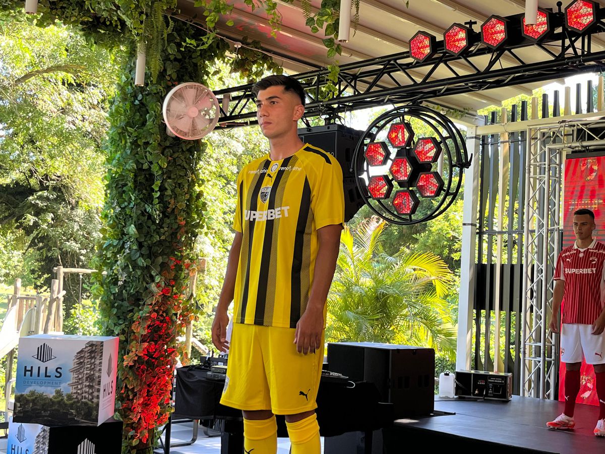 Dinamo și-a prezentat echipamentele pentru sezonul 2025-2026