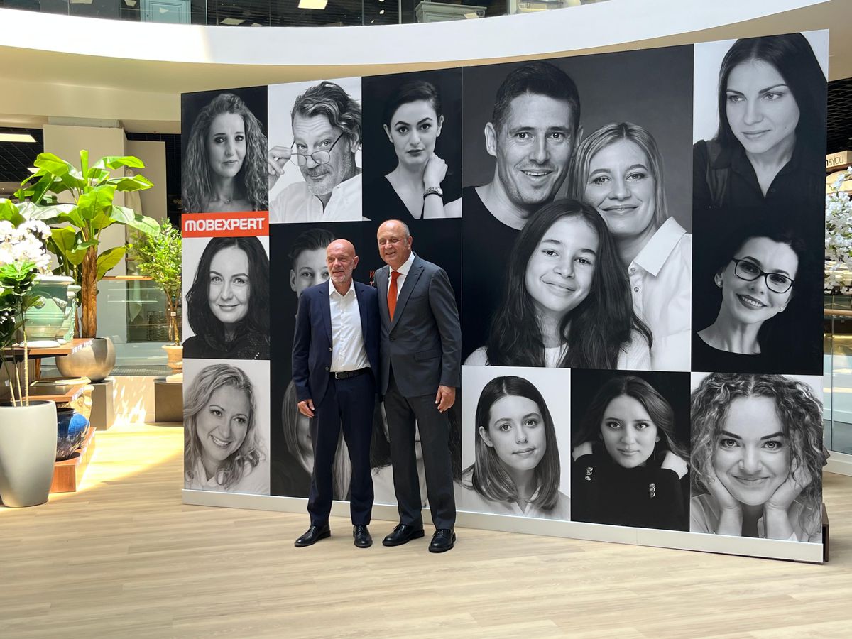 Rapid la Mobexpert - lansare magazin