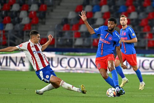 VIDEO Transfer din Superliga la Universitatea Craiova! » Încă o prezentare inedită