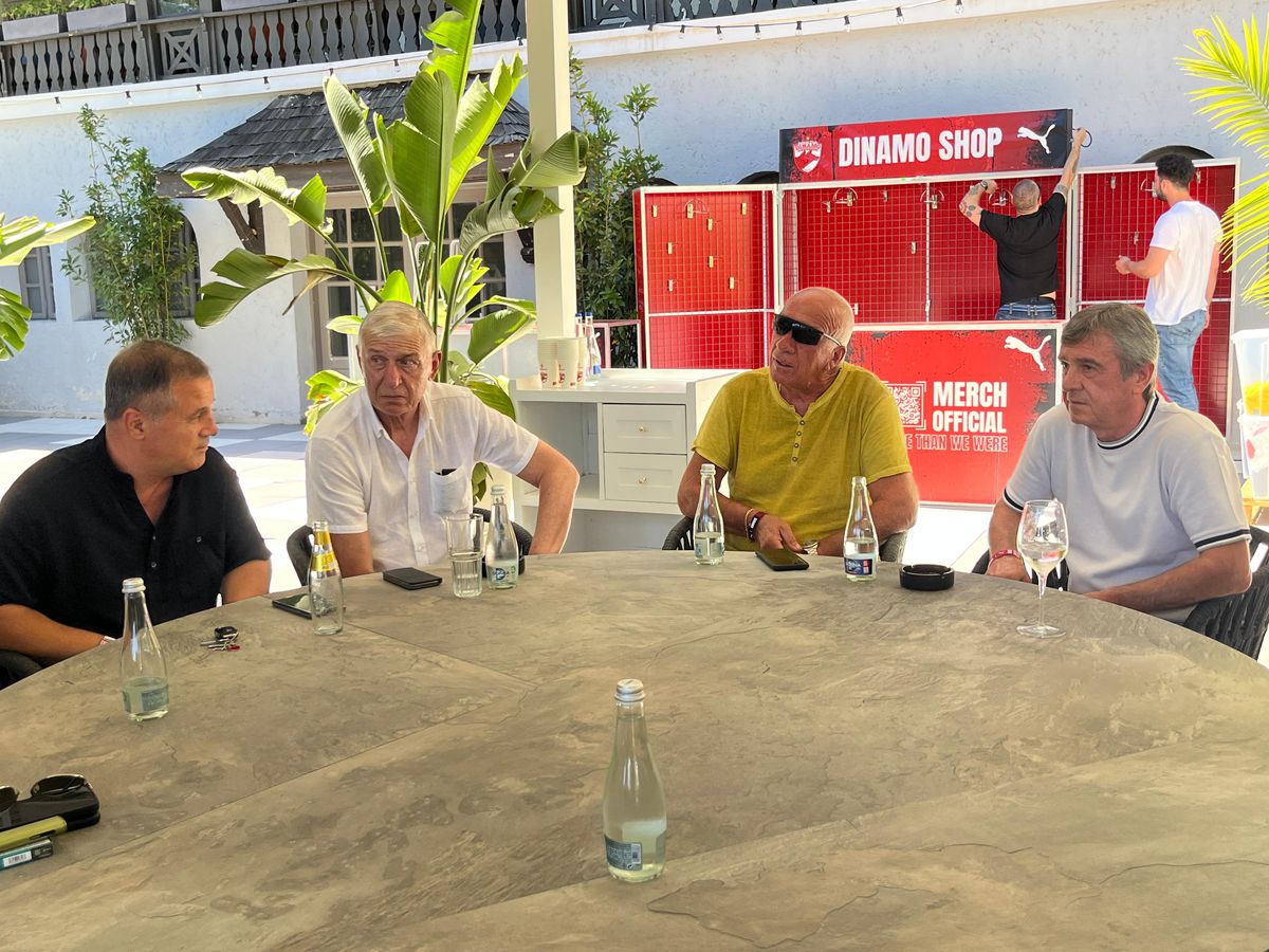 Raul Rusescu, după ce a văzut echipamentele lui Dinamo: „E de la Steaua? Zici că e de antrenament”