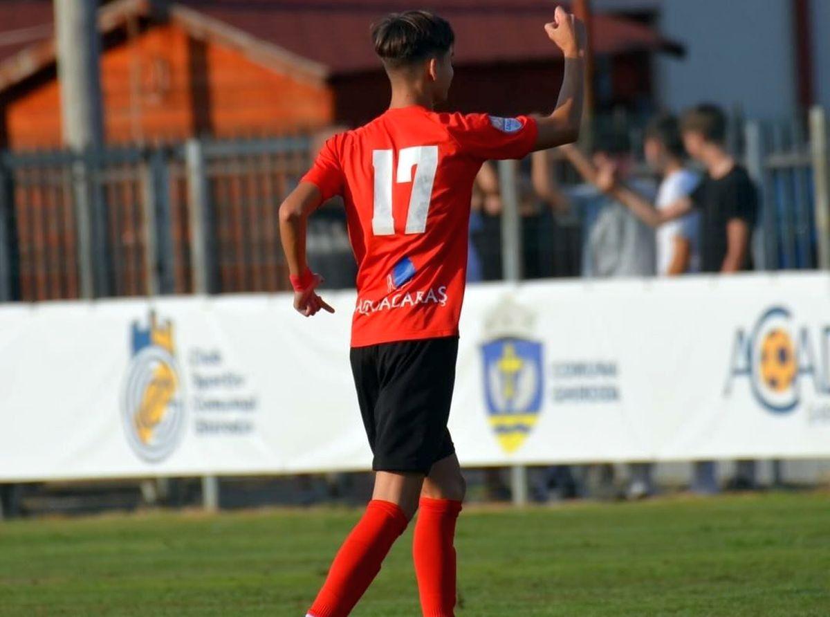 Ianis Doană, fiul lui Leontin Doană » Băiatul fostului mijlocaș de la Reșița s-a transferat la Steaua
