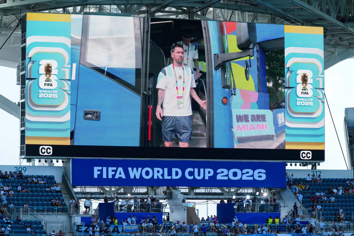Lionel Messi doar a pășit pe teren în Argentina - Capul Verde și a bifat un nou record fabulos la Cupa Mondială
