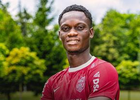 Zi plină la CFR Cluj » În timp ce clubul aproape s-a înțeles cu doi jucători, Amin a fost prezentat oficial