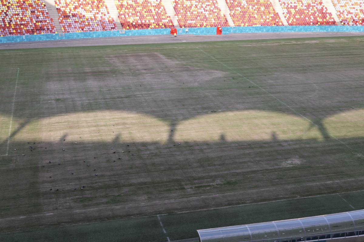 Dezastru total pe Arena Națională! » Cel mai mare stadion al țării a fost inundat de furtună: lifturile sunt inundate și blocate, iar gazonul e distrus