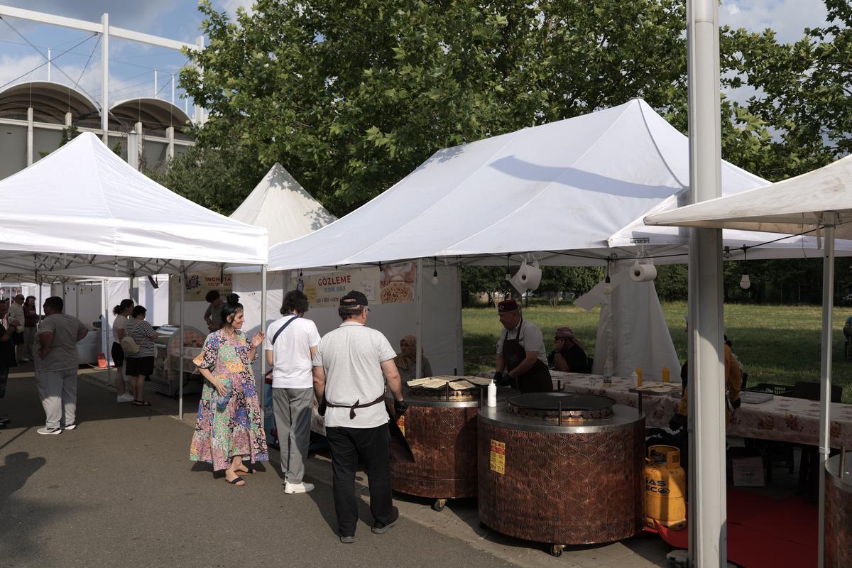 Kebab Arena! În absența fotbalului, turcii au pus stăpânire pe cel mai mare stadion al României