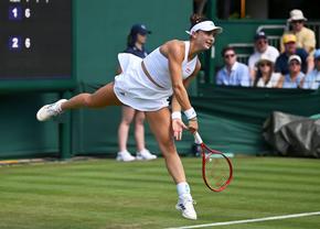 Iva știe fotbal! Calificată în optimi la Wimbledon, noua senzație a tenisului e cu ochii pe tot ce mișcă la Campionatul Mondial
